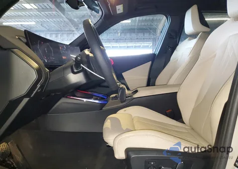 2025 BMW X3 30 xDrive z USA, uszkodzony, nr VIN 5UX53GP0XS9Y52736